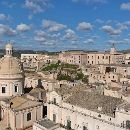 Palazzo Trigona Dependance ゲストハウス