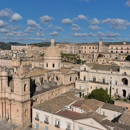 Palazzo Trigona Dependance ゲストハウス