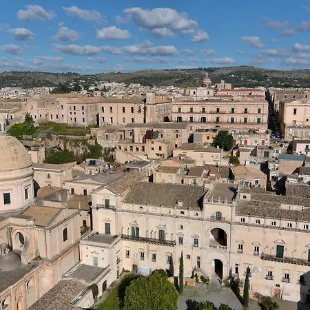 Vendégház Palazzo Trigona Dependance Noto