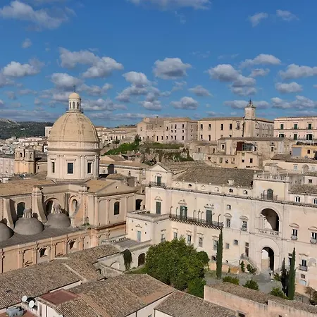 Palazzo Trigona Dependance 노토